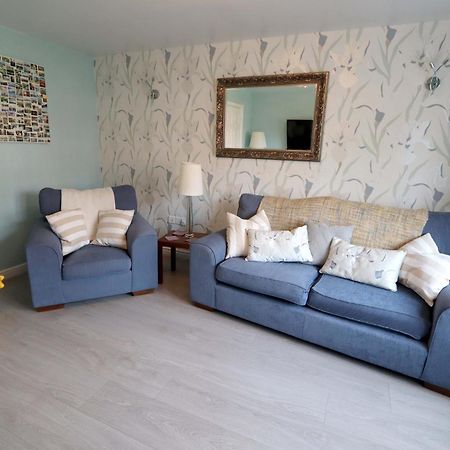 In Our Liverpool Home Sleeps 5 In 2 Double & 1 Single Bedrooms Exteriör bild