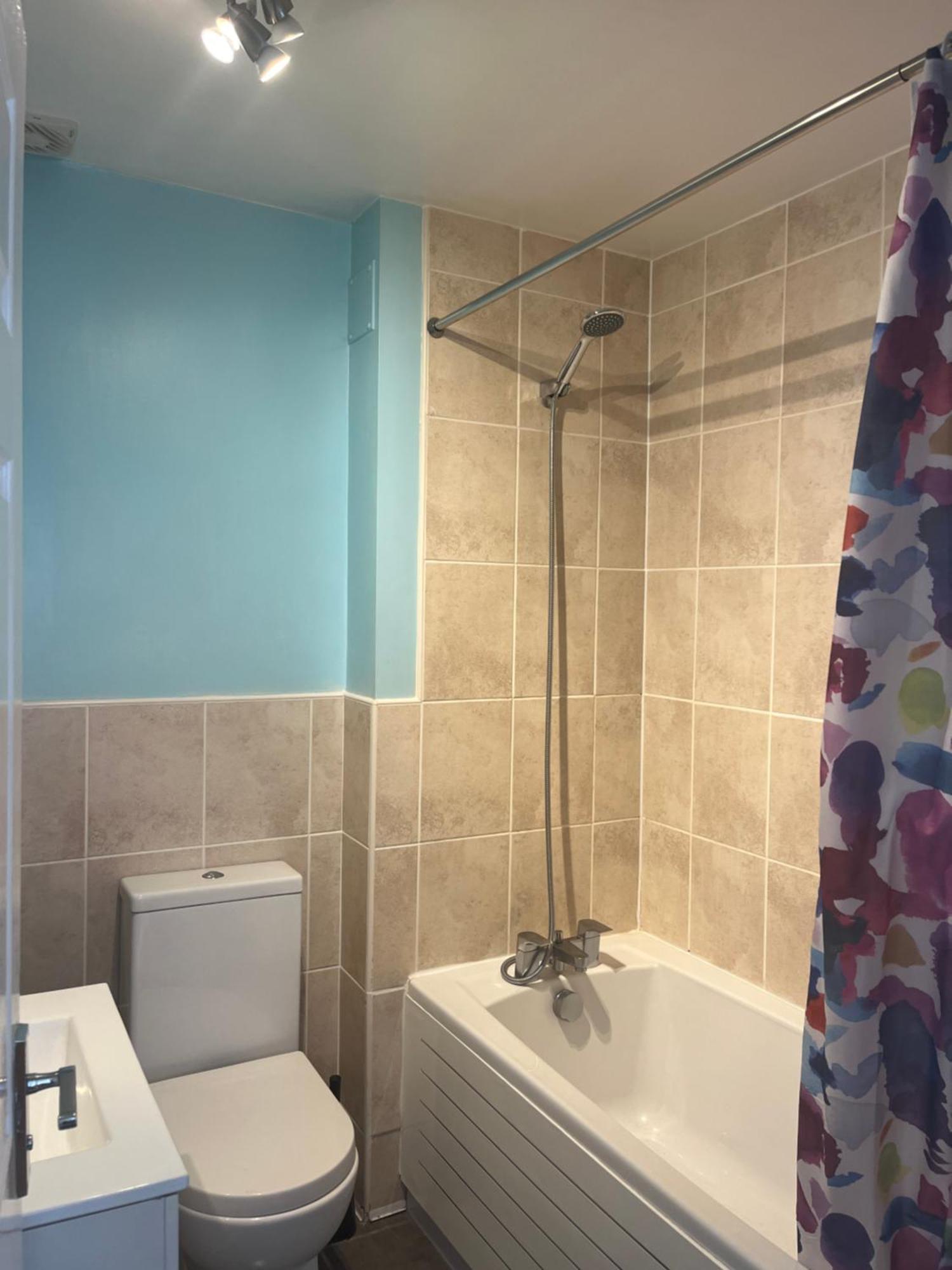 In Our Liverpool Home Sleeps 5 In 2 Double & 1 Single Bedrooms Exteriör bild